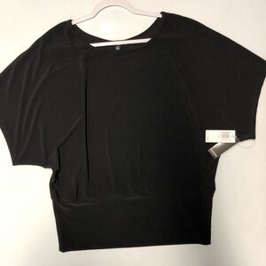 Premise round neck short sleeve top blouse size M